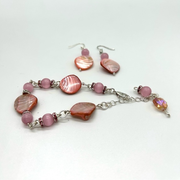 Hand crafted pink shell cat eyes and silver p wire Bracelet and earrings set.New - Picture 1 of 7